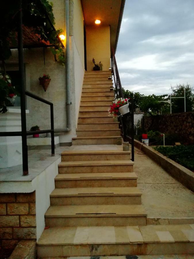 Sun House Apartment Brzac ภายนอก รูปภาพ