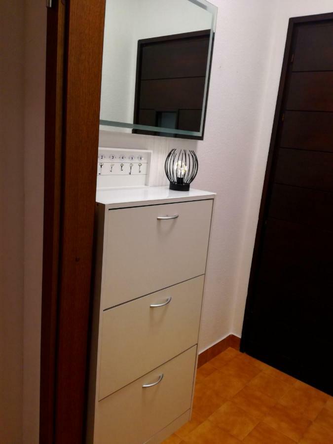 Sun House Apartment Brzac ภายนอก รูปภาพ
